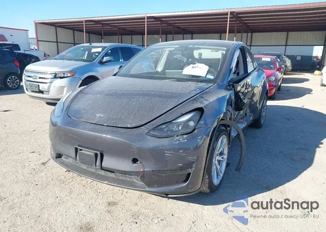 2023 Tesla Model Y Awd/Long Range Dual Motor All-Wheel Drive z USA, uszkodzony, nr VIN 7SAYGDEE6PA061617